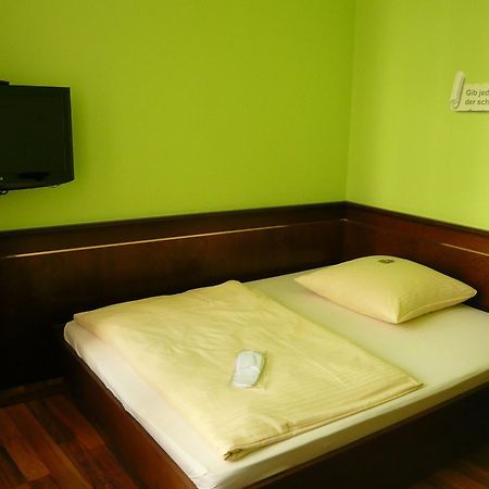Hotel Am Wilhelmsplatz Stuttgart Ngoại thất bức ảnh