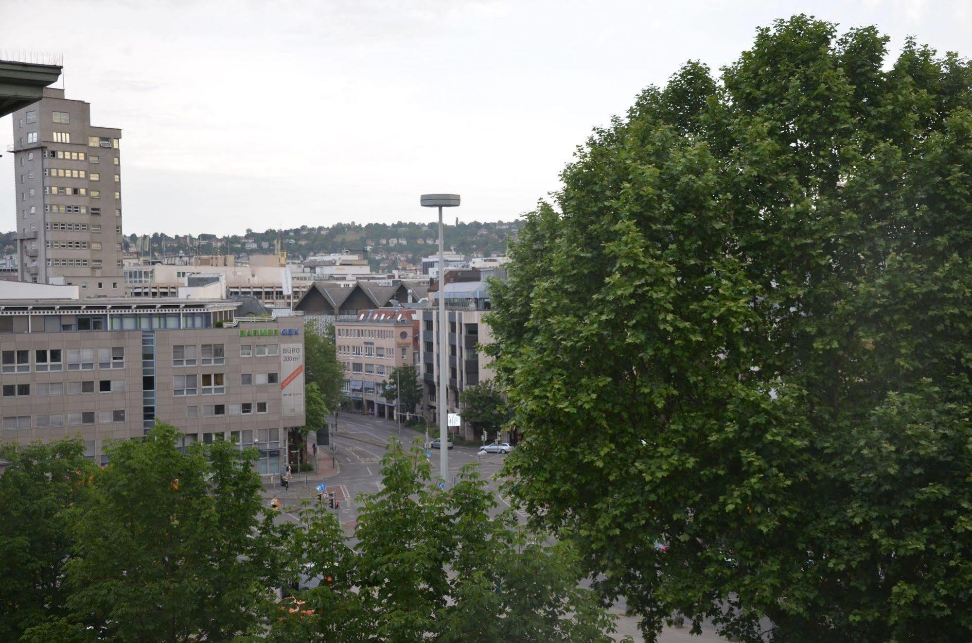 Hotel Am Wilhelmsplatz Stuttgart Ngoại thất bức ảnh
