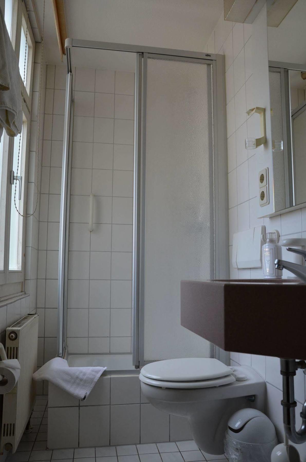 Hotel Am Wilhelmsplatz Stuttgart Ngoại thất bức ảnh