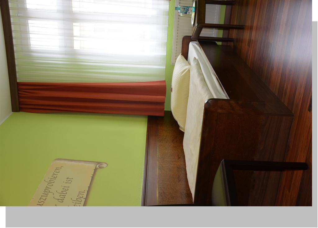 Hotel Am Wilhelmsplatz Stuttgart Phòng bức ảnh